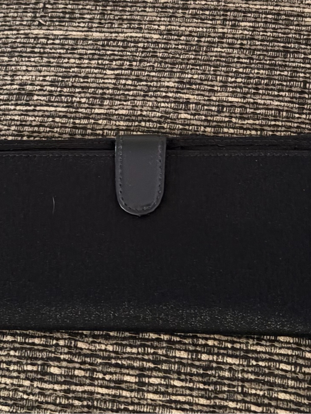 Secosana Collection Black Leather wallet  with Silver Plaque